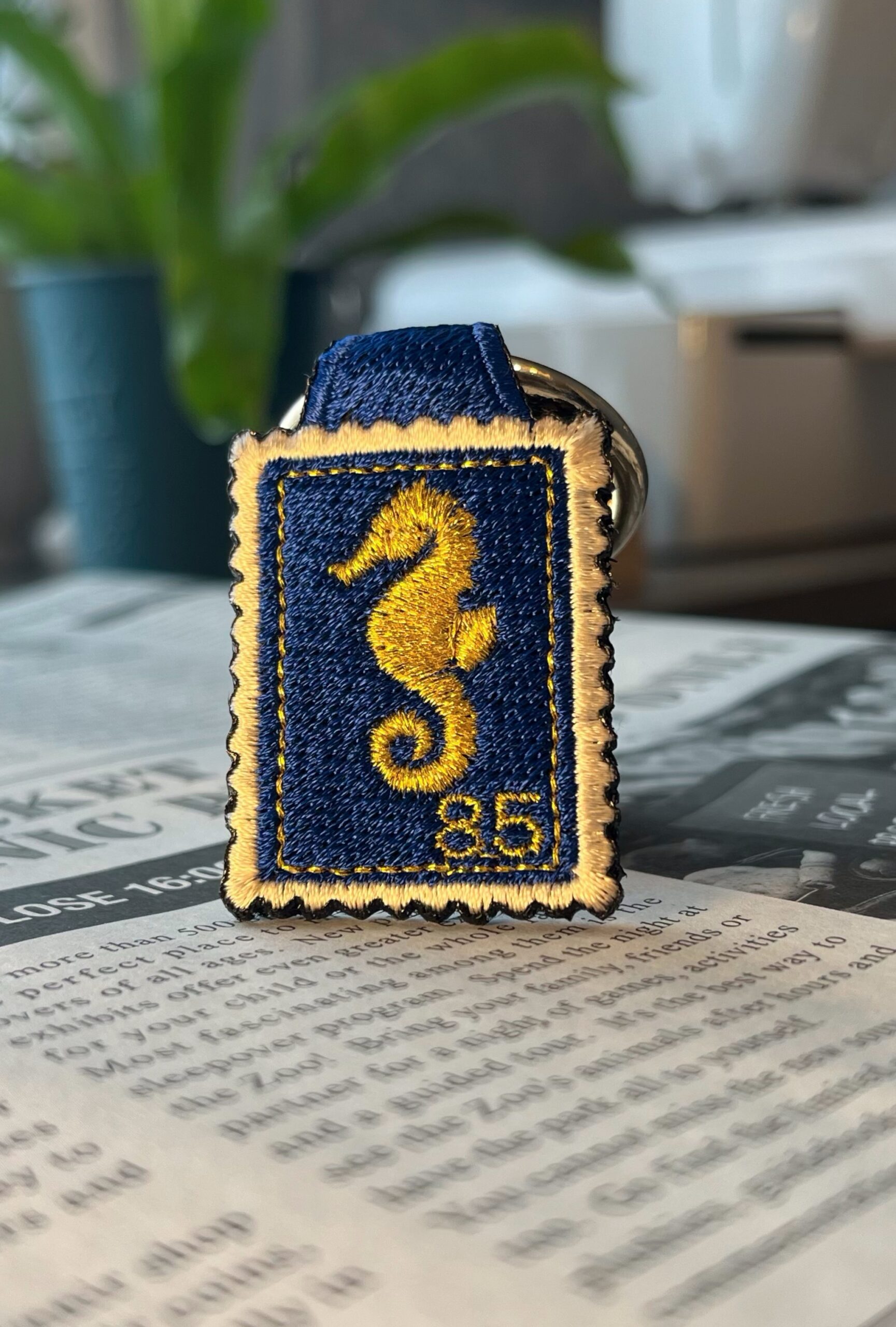 タツノオトシゴの刺繍リング - 画像 (2)