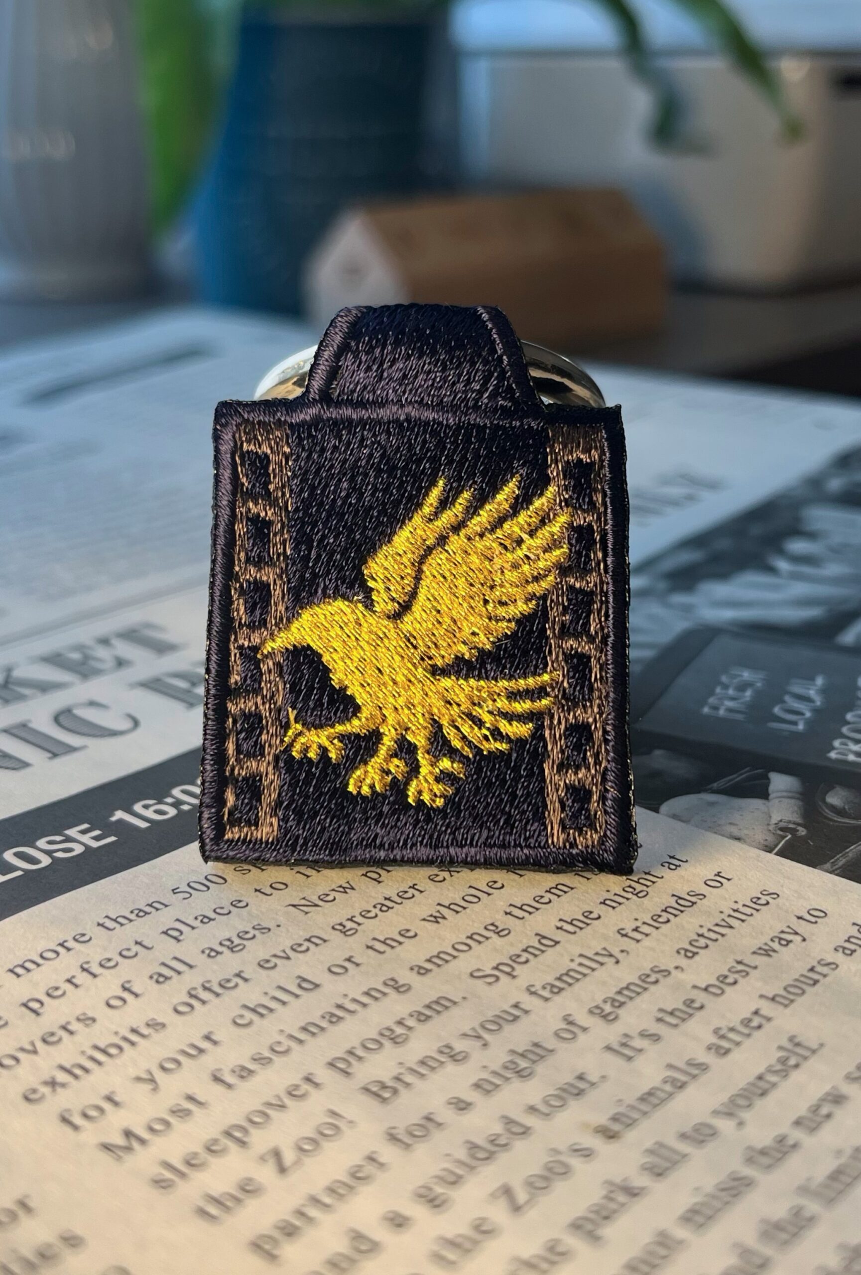 八咫烏の刺繍リング - 画像 (3)