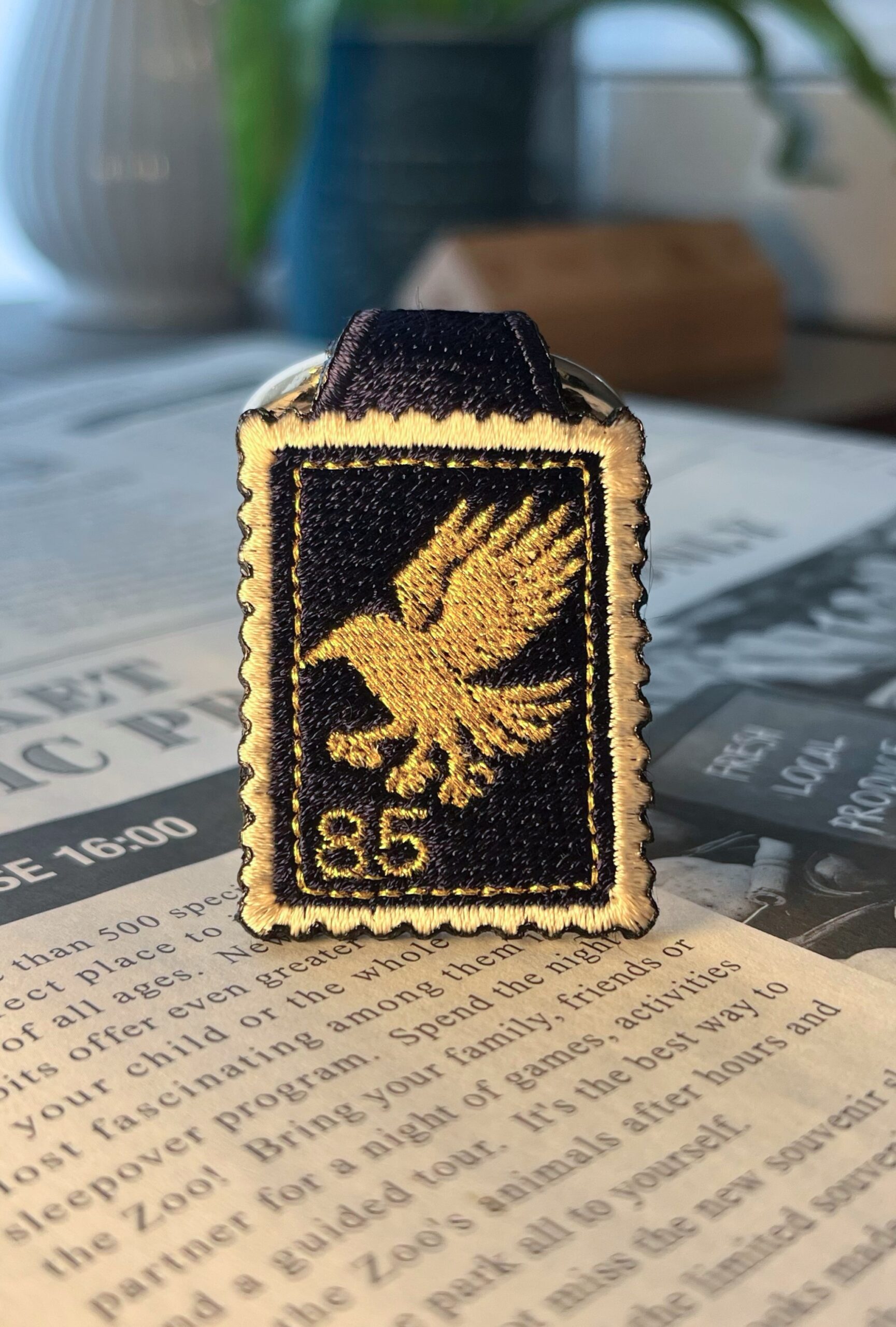 八咫烏の刺繍リング - 画像 (2)