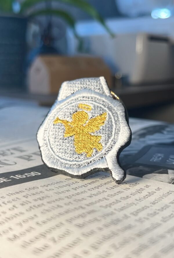 天使の刺繍リング